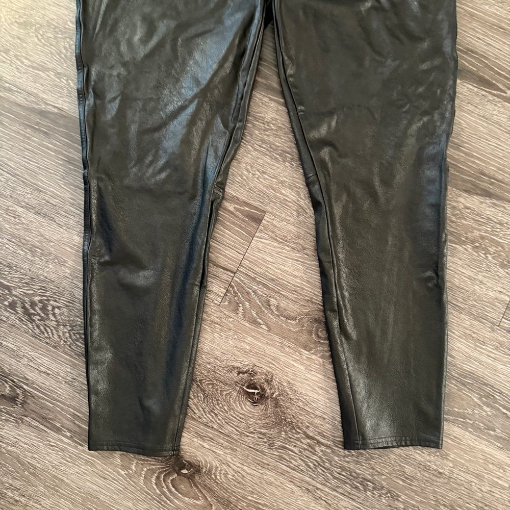 Spanx Faux Leather Ankle Skinny Pull On Pants New - Picture 2 of 7